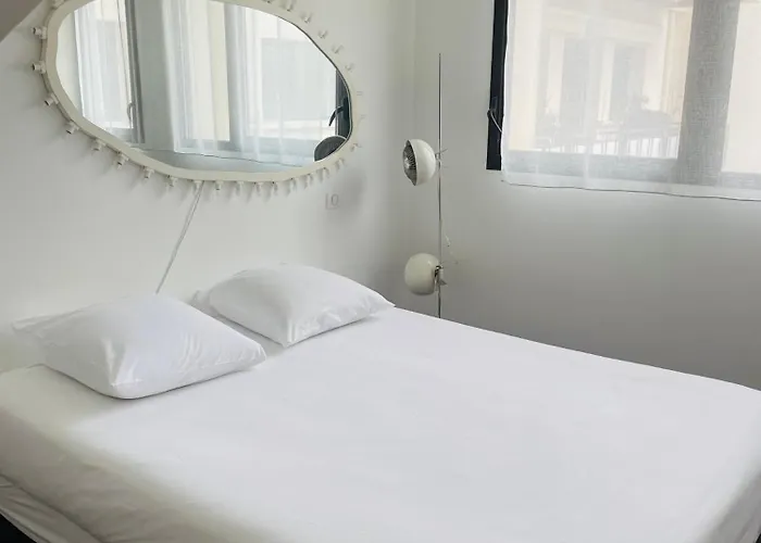 Duplex D'exception Avec Terrasse Centre アパート *